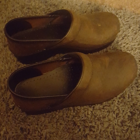 Clogs - Picture 3 of 4