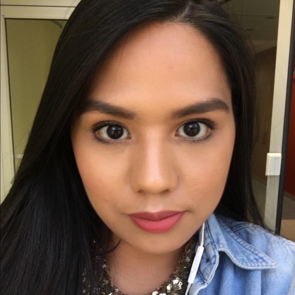 Meet your Posher, Deanndra