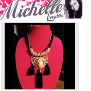 Beautiful lion head tassel necklace