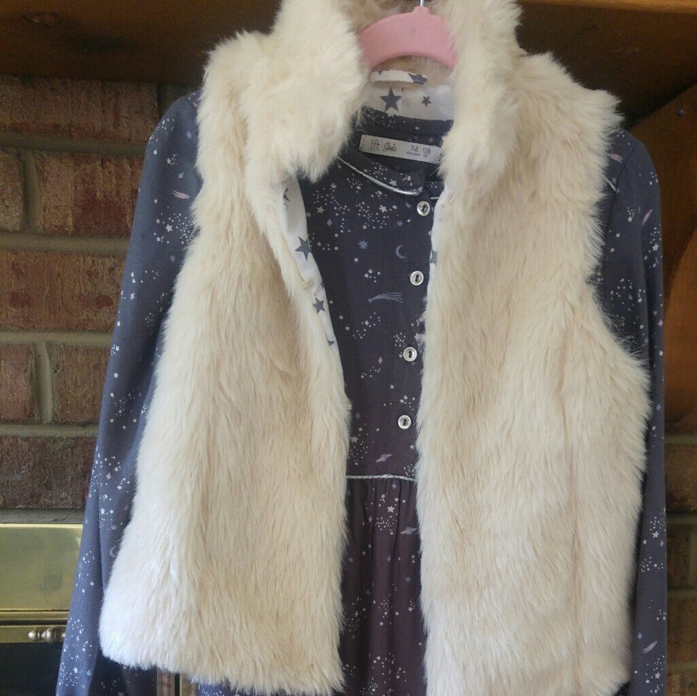 Girl's dress with vest