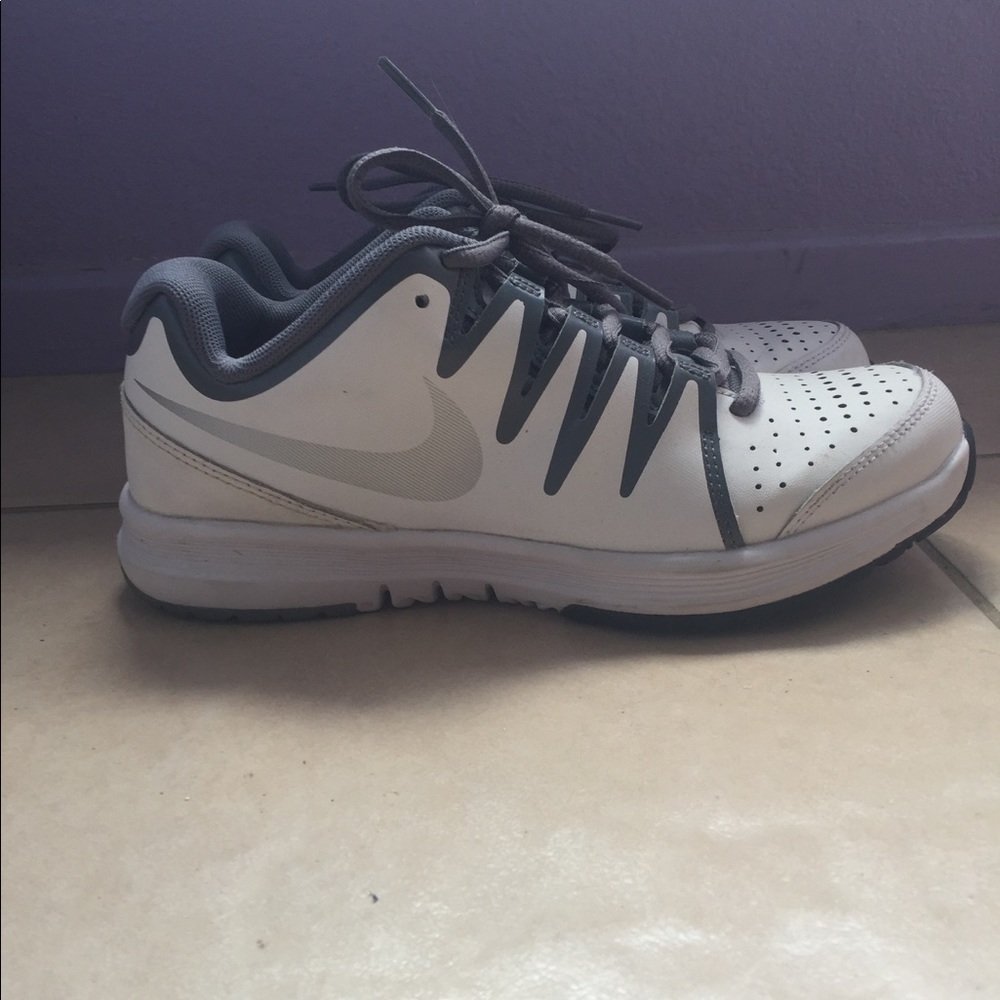 Nike Vapor Court Tennis Shoes
