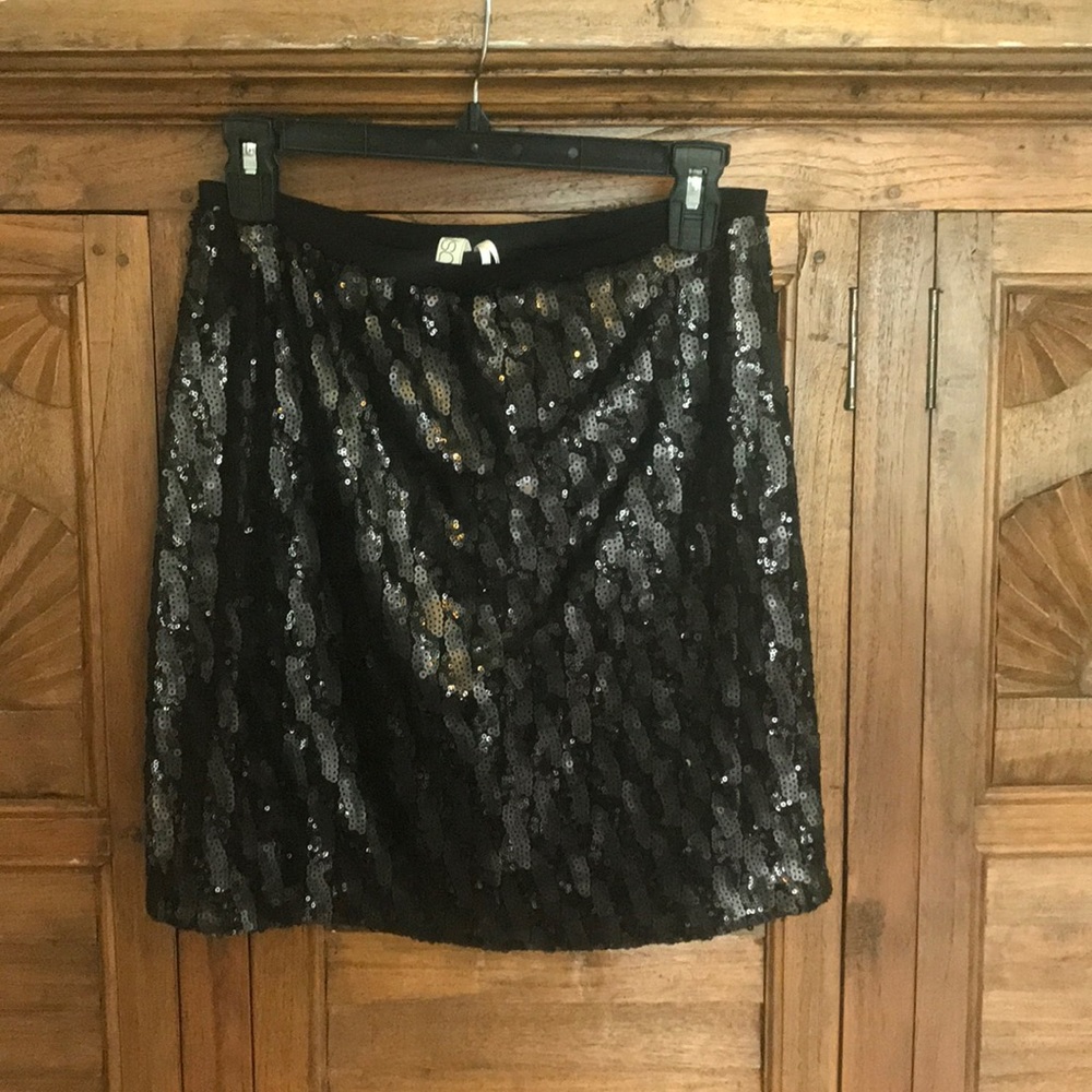 Sequin black skirt, small, low rise, kische