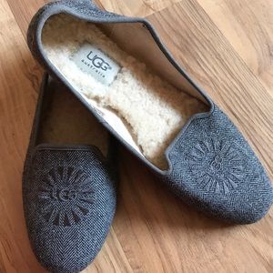 UGG Loafer
