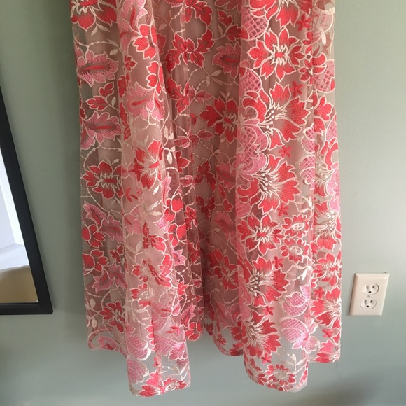 Beautiful Strapless Floral Prom Gown! - Picture 4 of 5