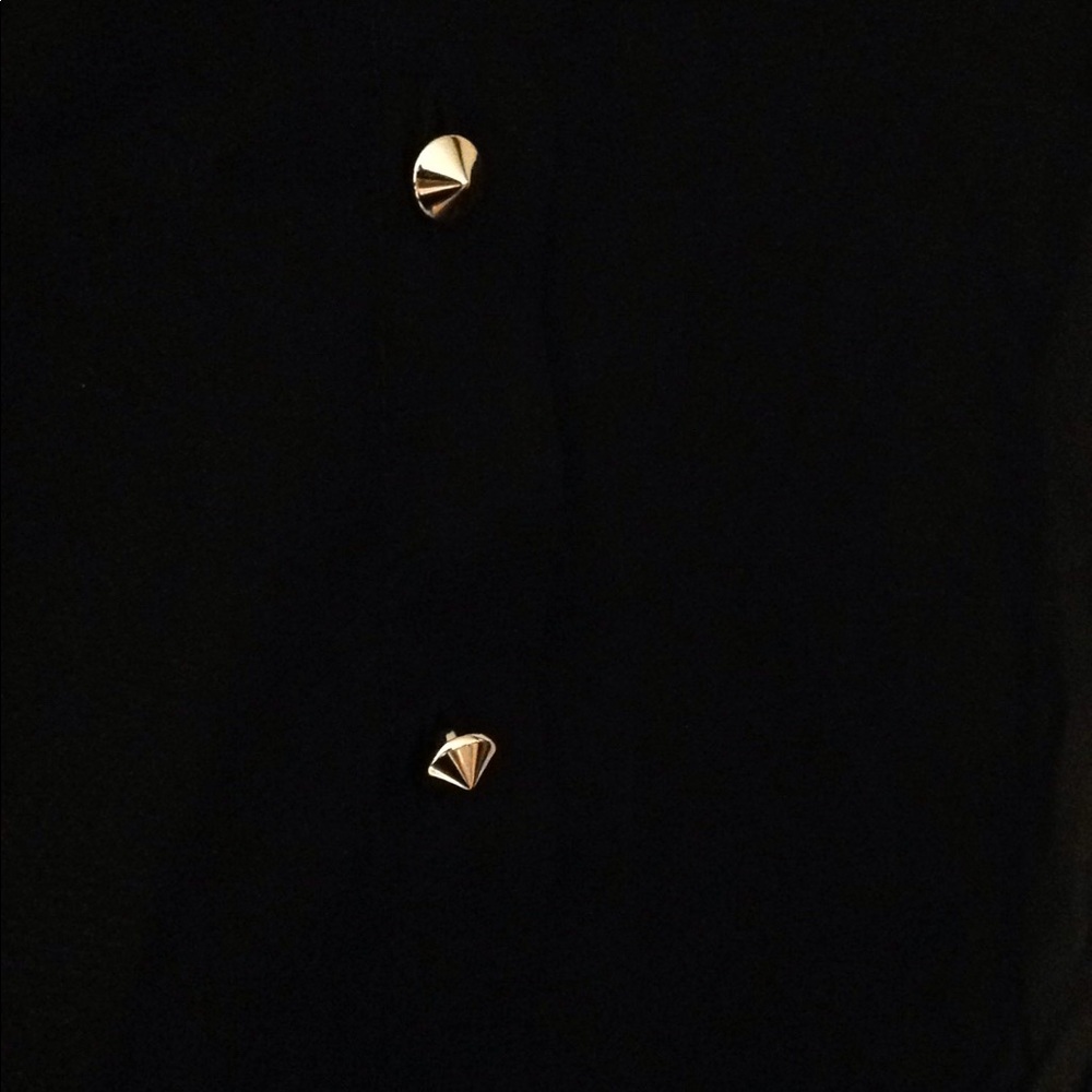 Skull blouse! - Picture 3 of 4
