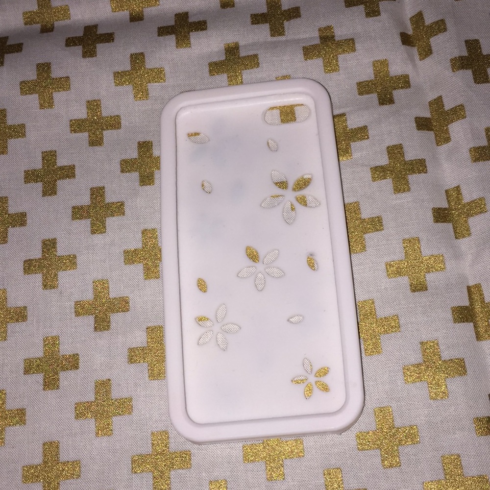 IPhone 5s Case - Picture 2 of 2