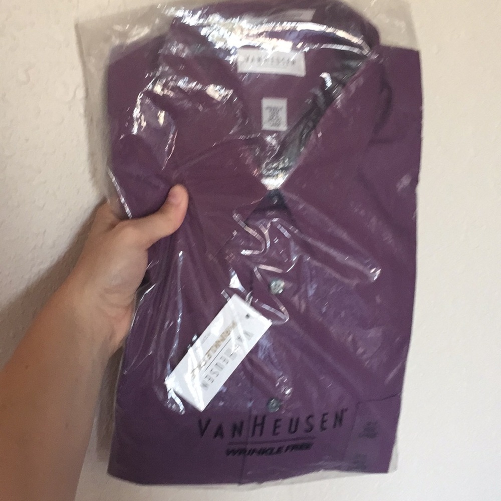 Brand new wrinkle free button down shirt