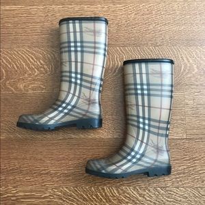 Women's Burberry Haymark Rainboots ☔️ Size 39