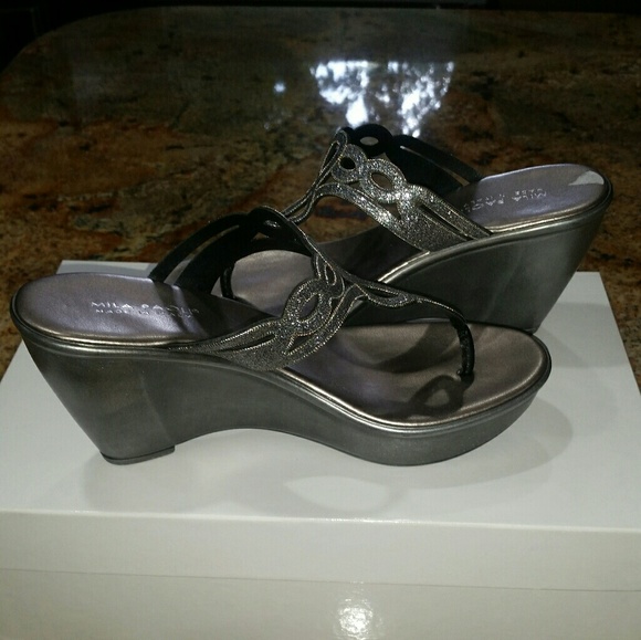 DONATED - Picture 2 of 4