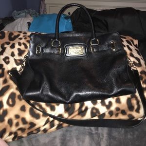 ❄️HOLIDAY PRICES!! ❄️