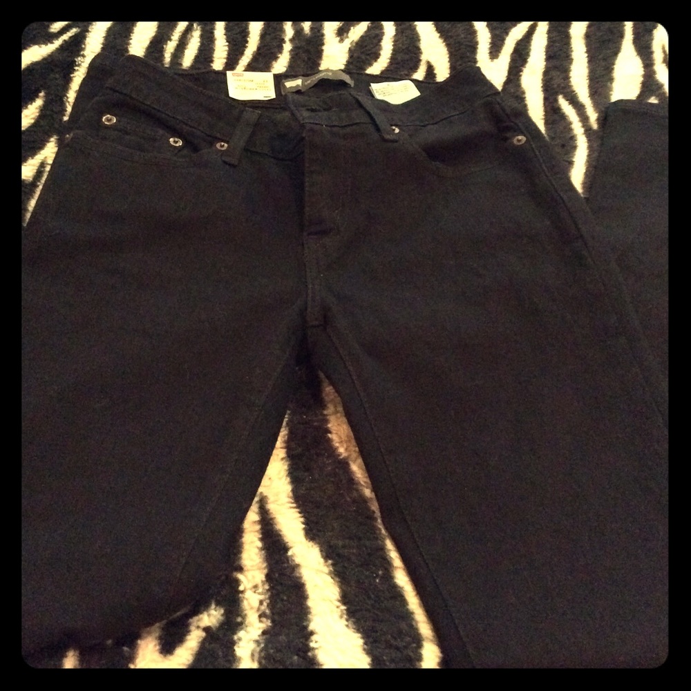 NWT Levi's Black 535 Jean legging