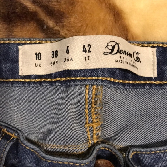 Jeans - Picture 2 of 4