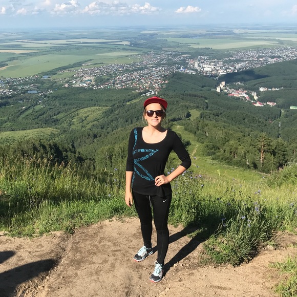 Meet your Posher, Sofia - Picture 2 of 2