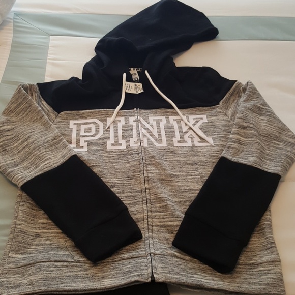 -SOLD-NWT VS Pink Set - Picture 5 of 8