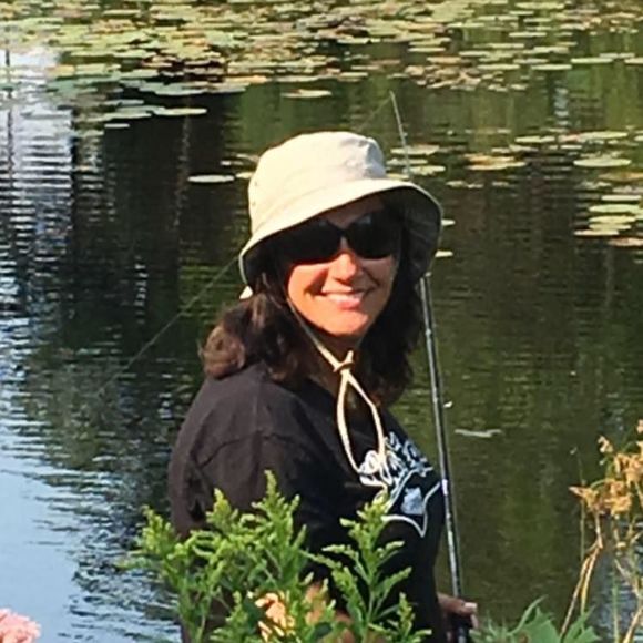 Meet your Posher, Tricia - Picture 1 of 1