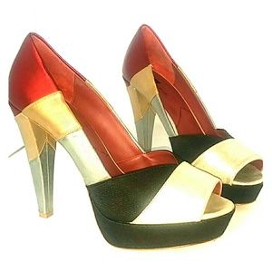 7 For All Mankind Metallic Platform Heels!