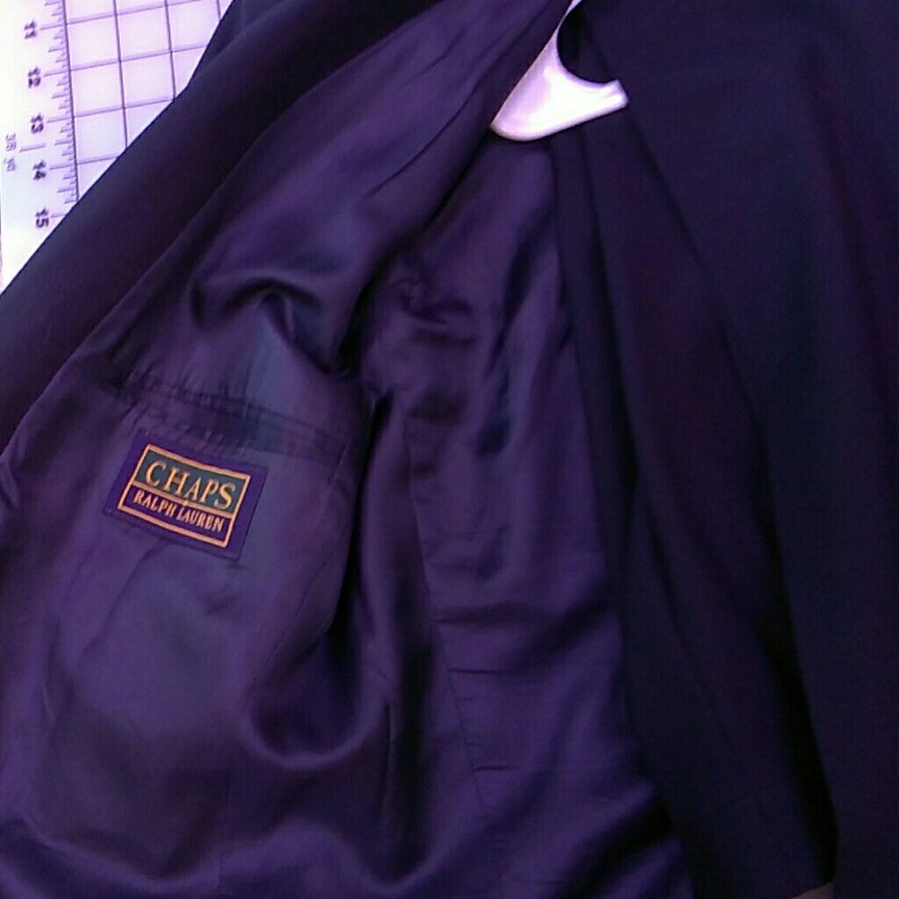 Mens Ralph Lauren suit like new two button