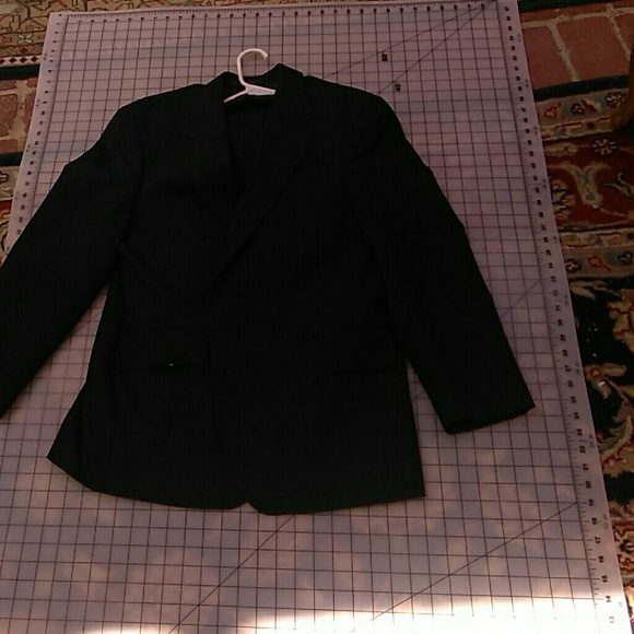 Mens Ralph Lauren suit like new two button - Picture 3 of 3