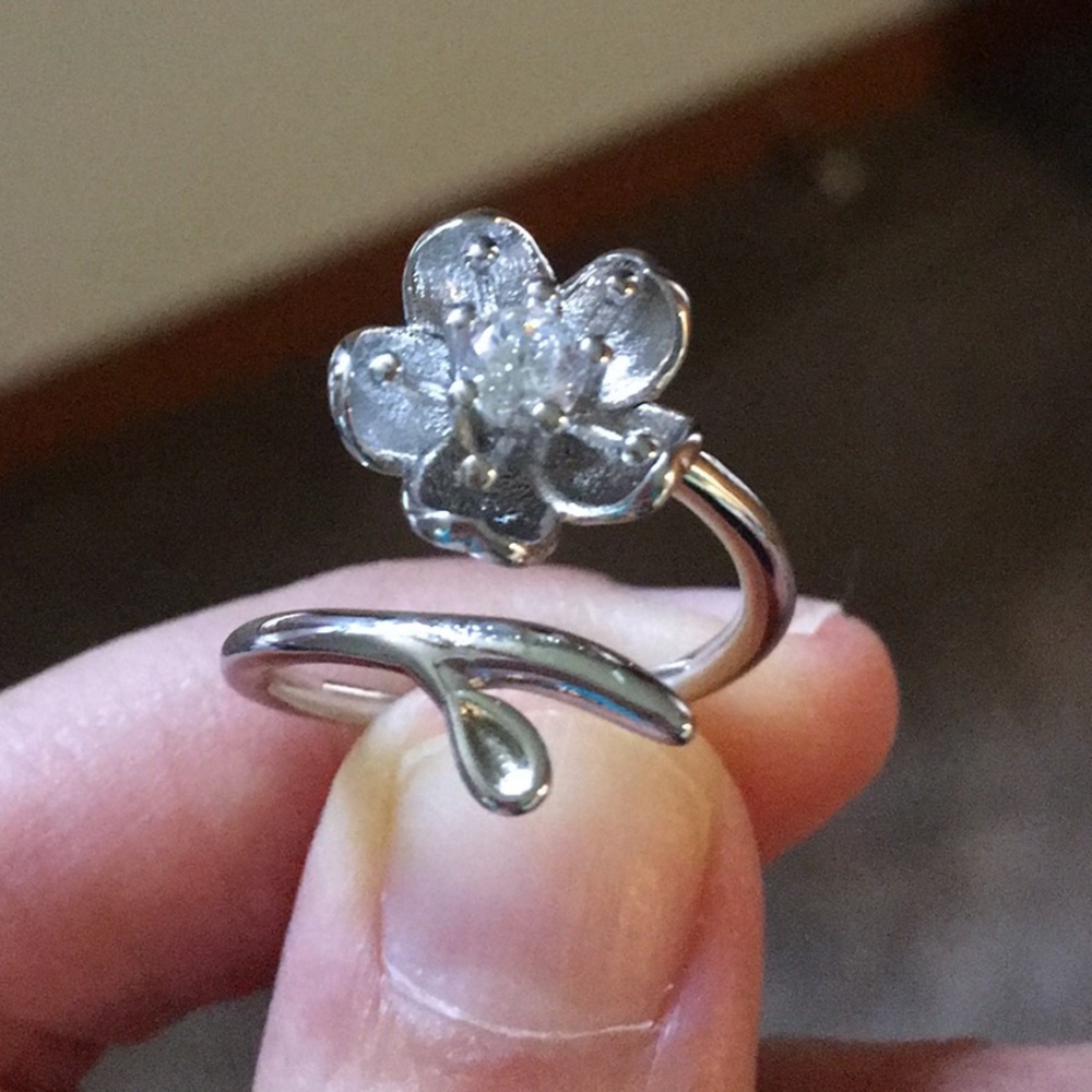 925 Stamped Adjustable Flower Ring.