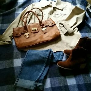 S O L D 💮 S O L D 💮 S O L D