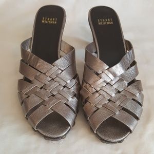 STUART WEITZMAN Womans Slip-On Heels