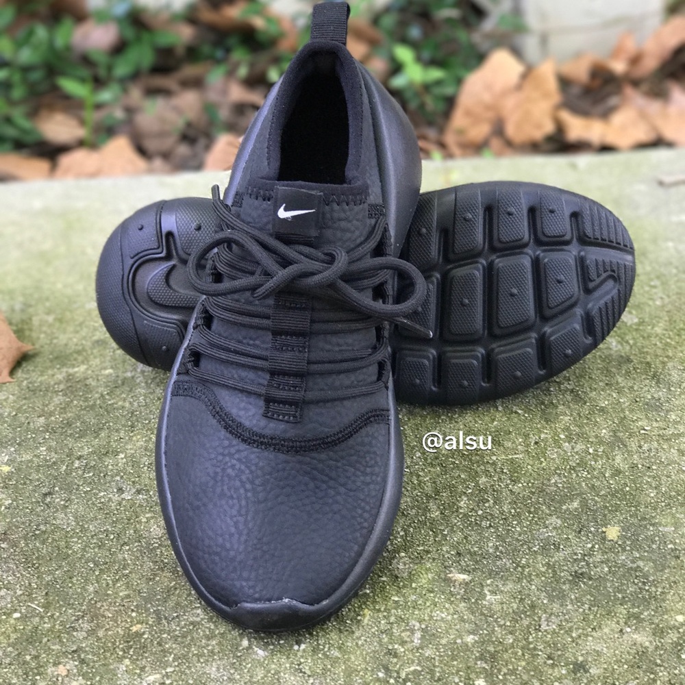 NWT Nike Payaa PRM WMNS - Picture 5 of 8