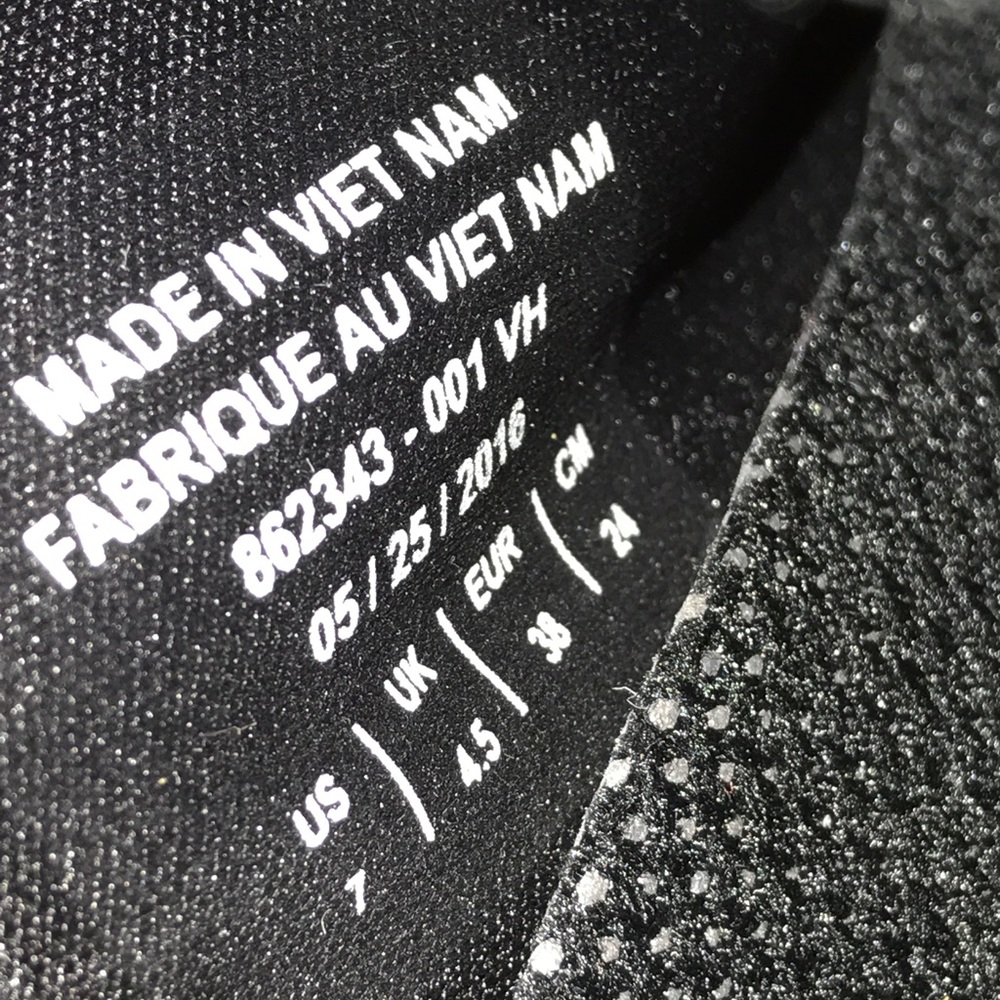 NWT Nike Payaa PRM WMNS - Picture 8 of 8