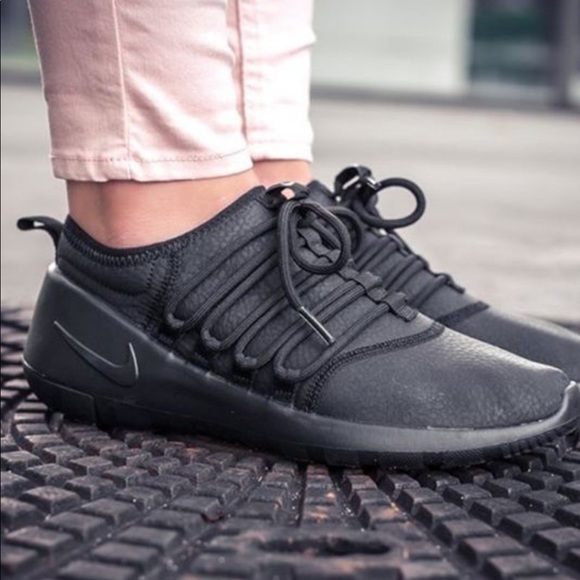 NWT Nike Payaa PRM WMNS - Picture 6 of 8