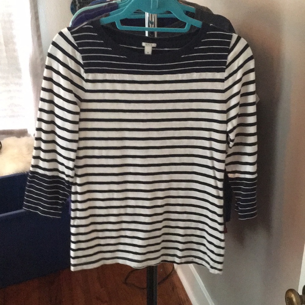 Navy and white stripe 3/4 sleeve shirt