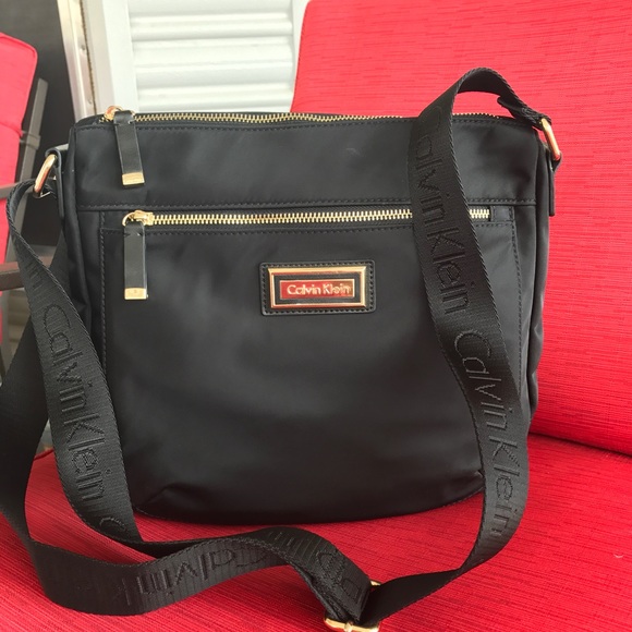 calvin klein belfast signature crossbody
