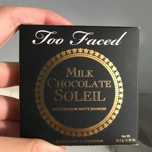 Too faced bronzer
