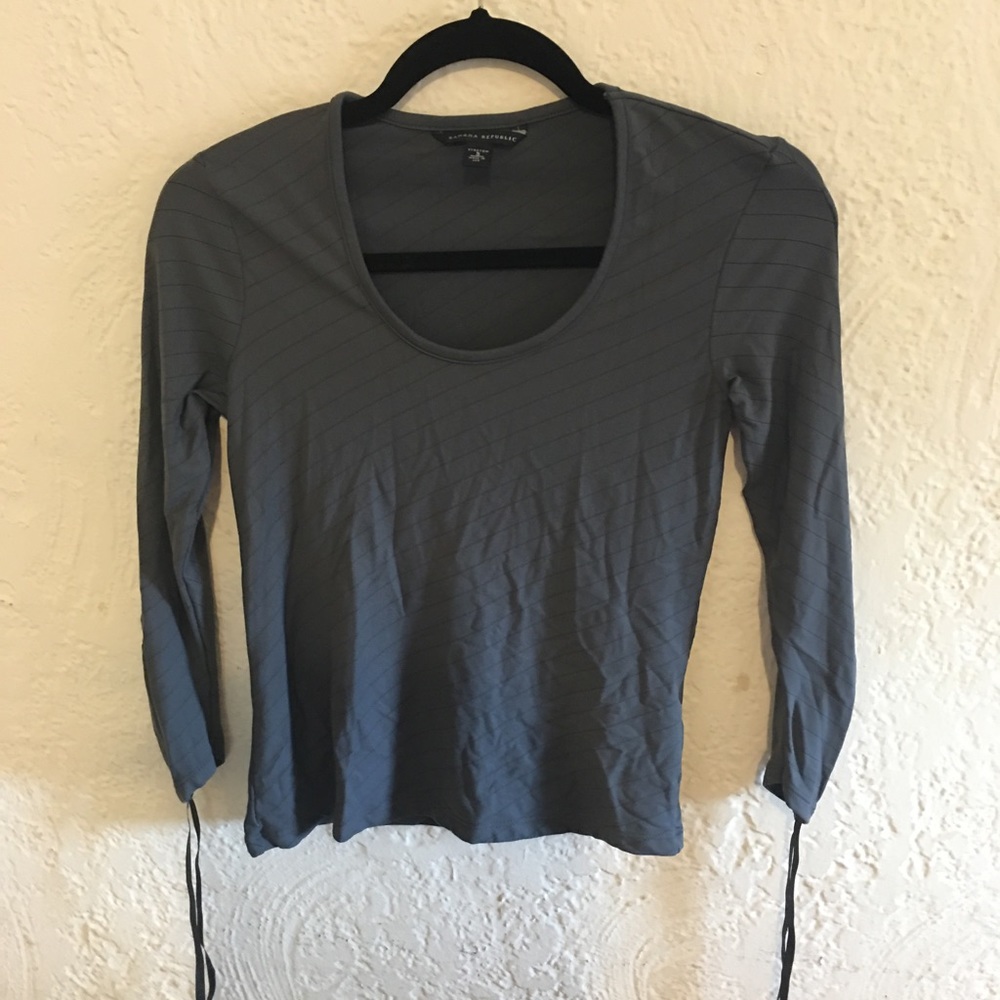 Banana Republic 3/4 Sleeve Gray Stripe Shirt