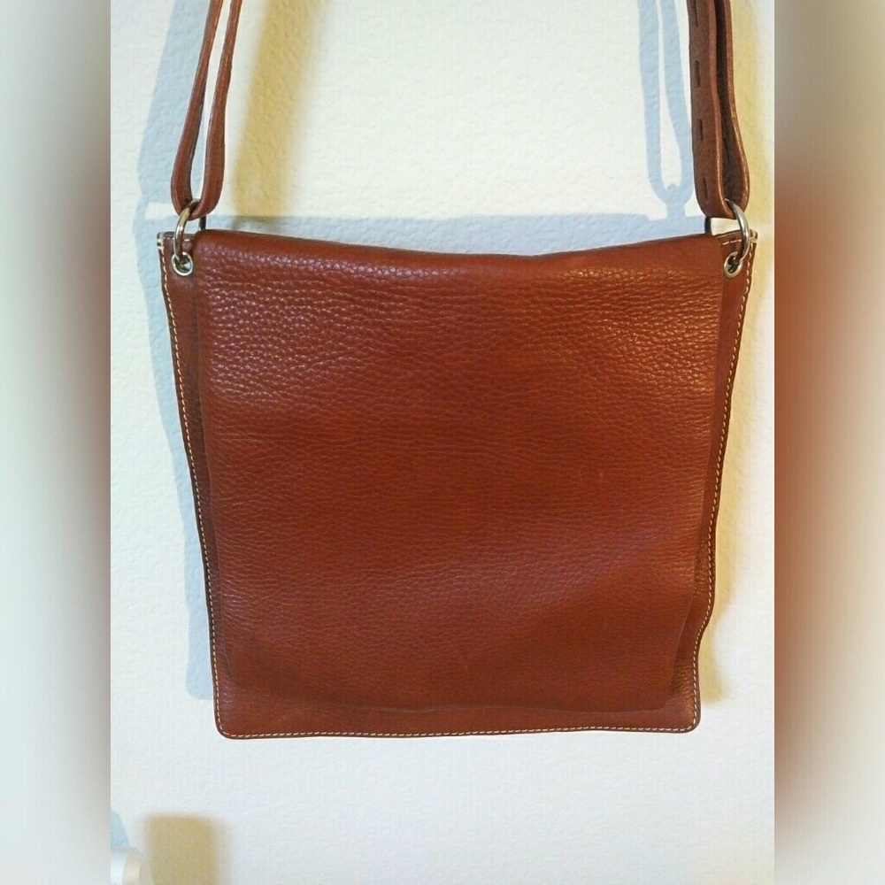 EUC - David & Scottie Leather flap messenger bag