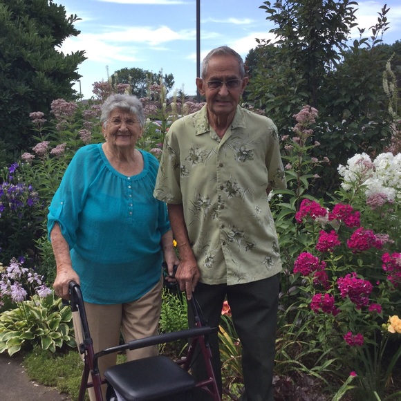 Meet your Posher, Cynthia - Picture 5 of 16