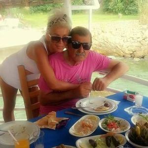 Meet your Posher, Elmonique