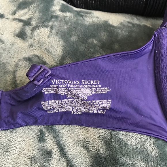 Victoria's Secret Lace bra - Picture 6 of 6