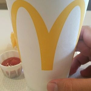 Meet your Posher, Nico