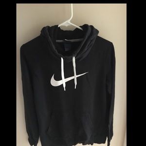 Nike Long-Necked Black Sweatshirt