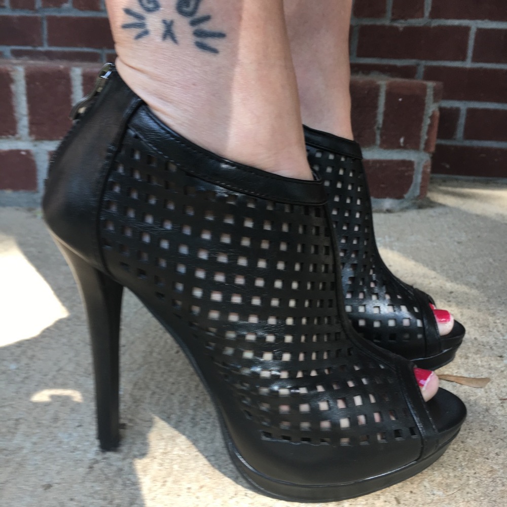 🖤Open-toe Platform Booties❤️