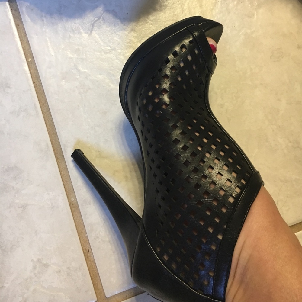 🖤Open-toe Platform Booties❤️ - Picture 3 of 7