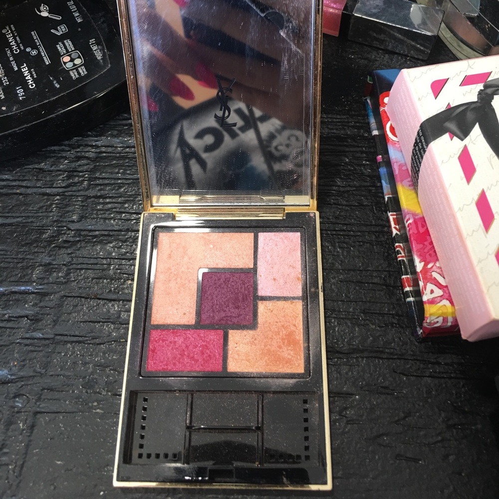 Yves Saint Laurent 5 color eyeshadow palette
