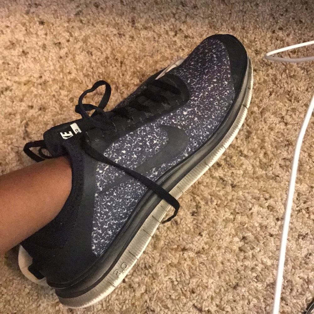 Womens Nike Free Run SIZE 12