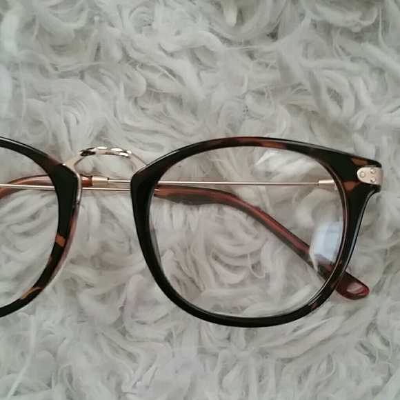 Faux tortise glasses - Picture 7 of 7