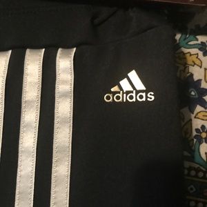 Low rise Adidas pants. Black.