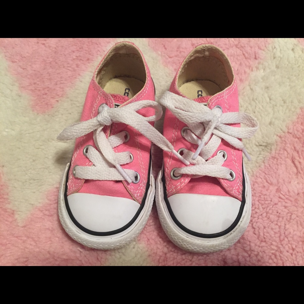 Size 5 Converse Brand Toddler Shoes