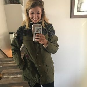 Billabong Snowboard/Ski Jacket