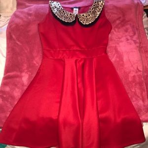 Red collar dress