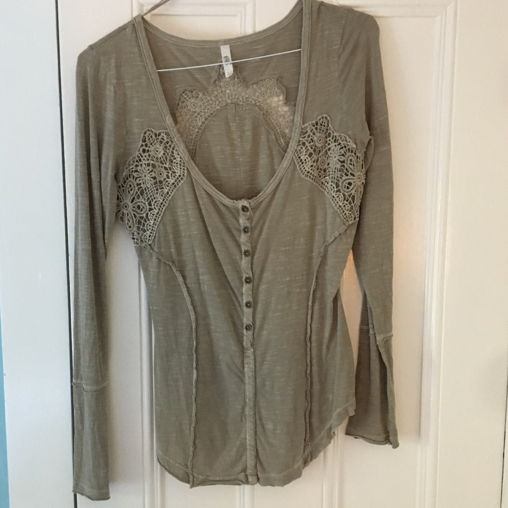 FREE PEOPLE detailed top