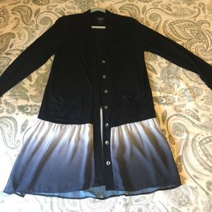 🔥Ombré Chiffon Black Sweater Mussel Shell Buttons