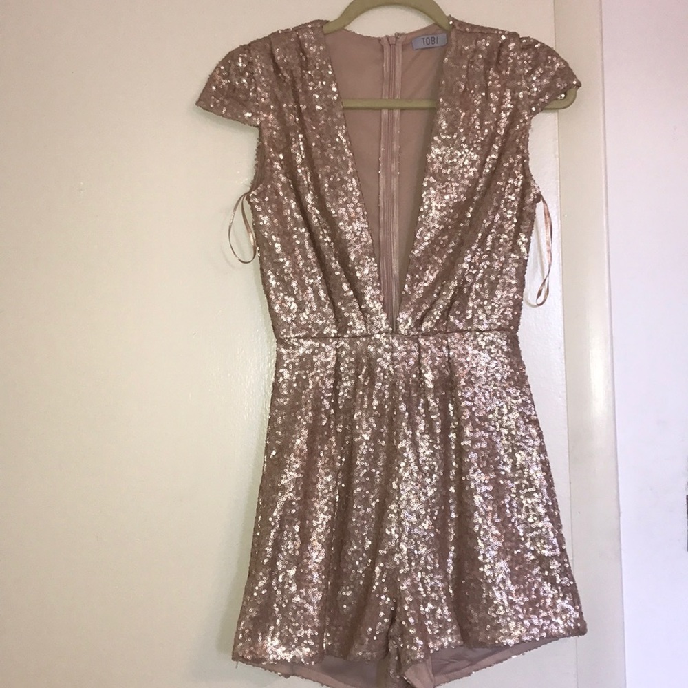 Sequenced low cut romper